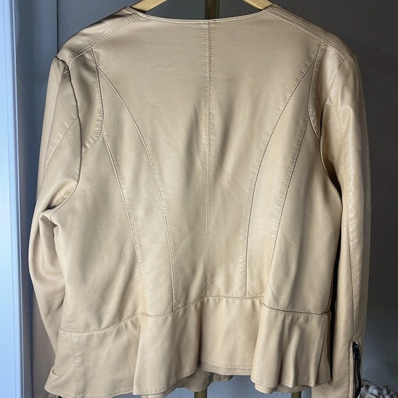 VEGAN LEATHER RUFFLED PEPLUM CAMEL COLORED MOTO STYLE JACKET - Picture 3 of 12